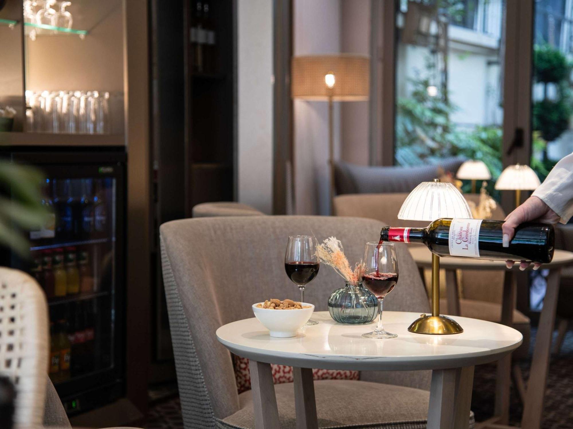 Mercure Paris Montparnasse Raspail Exterior foto